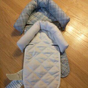 Car seat head supports